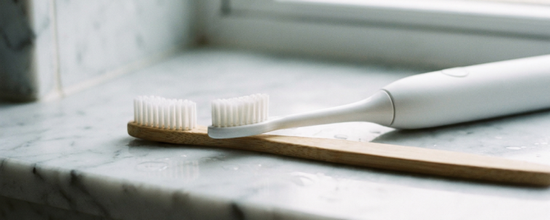 Manual vs Electric Toothbrush: Which Wins for Enamel Care?